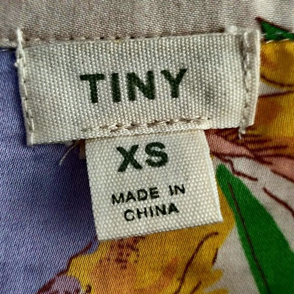 Tiny Anthropologie Womens Swiss Alps Postcard Novelty Button Up Blouse Top XS - Picture 9 of 11